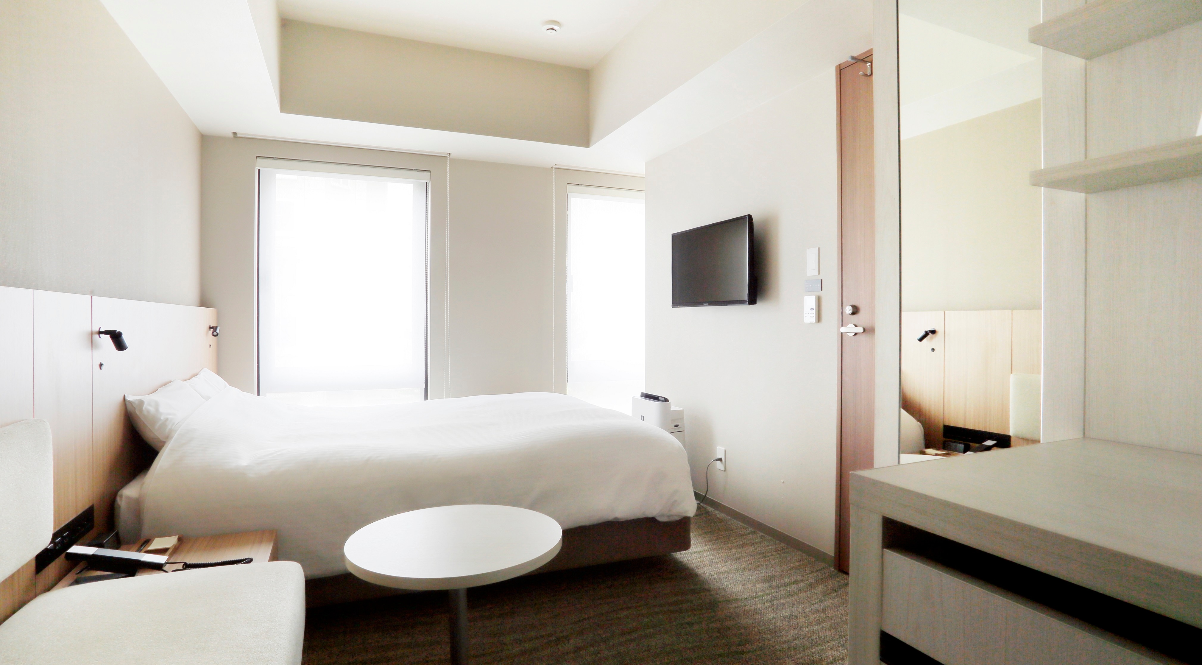 Double room 17㎡ Selain fasilitas yang lengkap, tersedia juga tempat tidur dengan lebar 160cm, yaitu kamar yang dapat digunakan oleh satu orang.