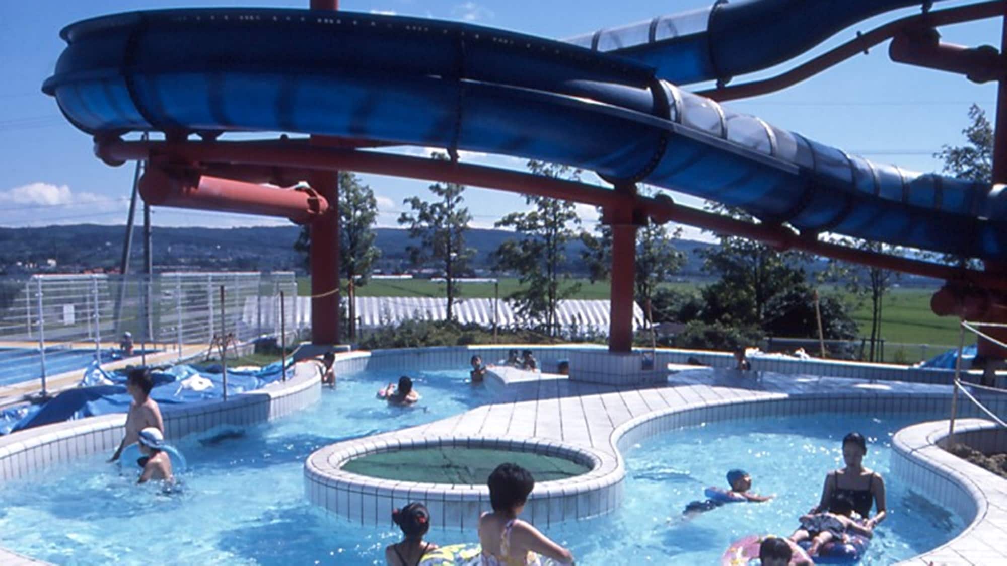 *Outdoor pool *Only open in summer