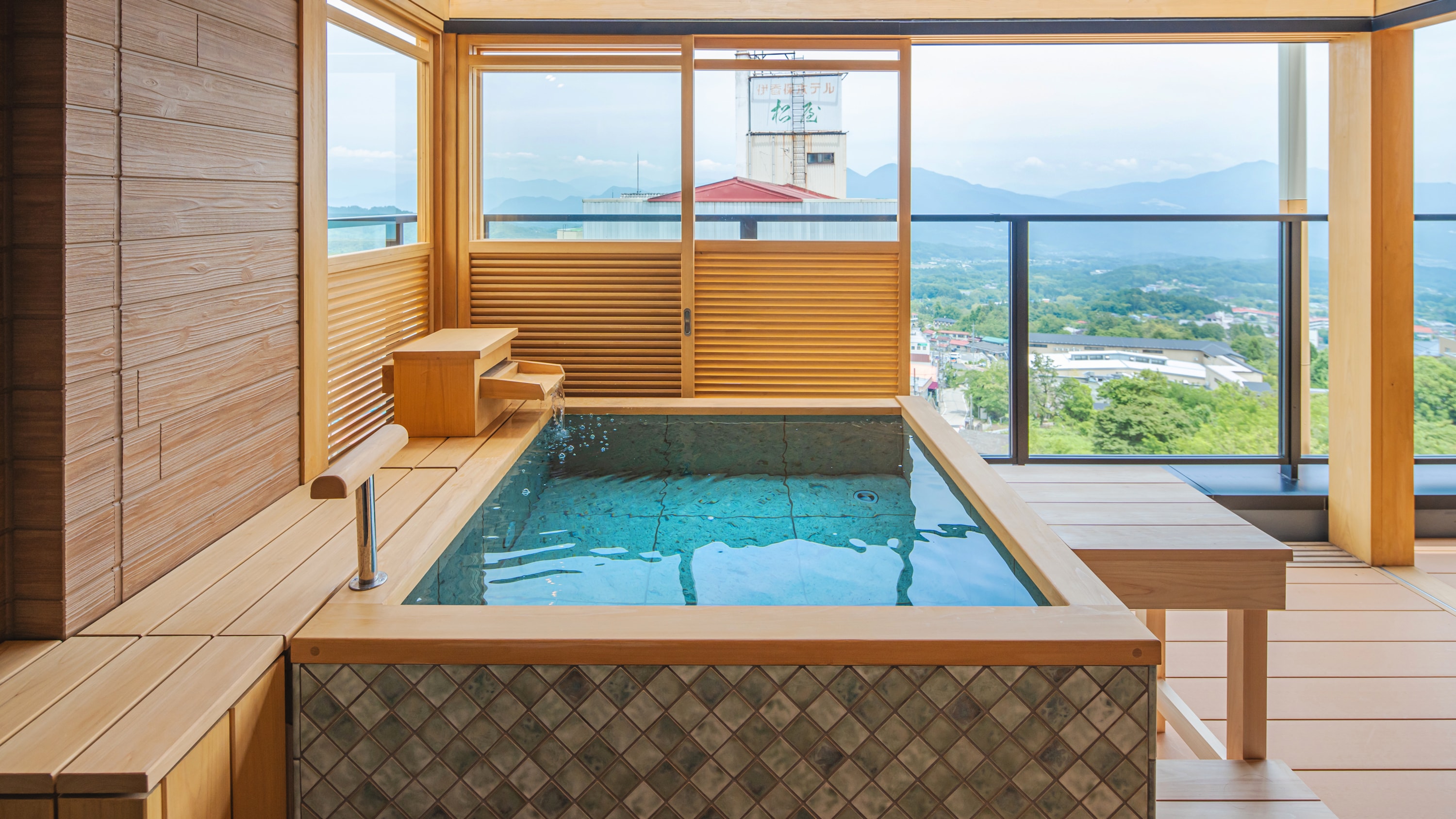 ■Phòng■Không hút thuốc [Phòng kiểu Nhật-Tây có bồn tắm bán lộ thiên có dòng chảy tự do (701)] Được cải tạo vào tháng 4 năm 2024