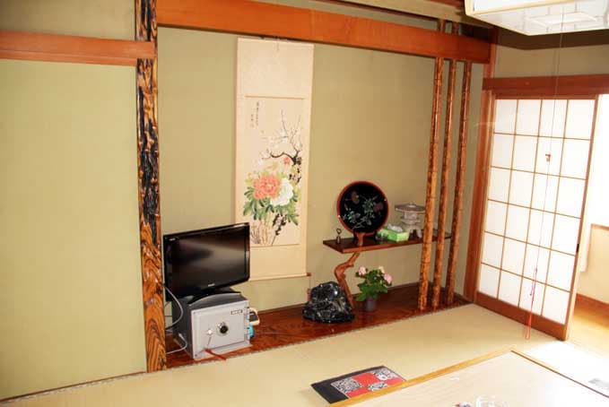 [8 tatami Japanese-style rooms]...All rooms have ocean views