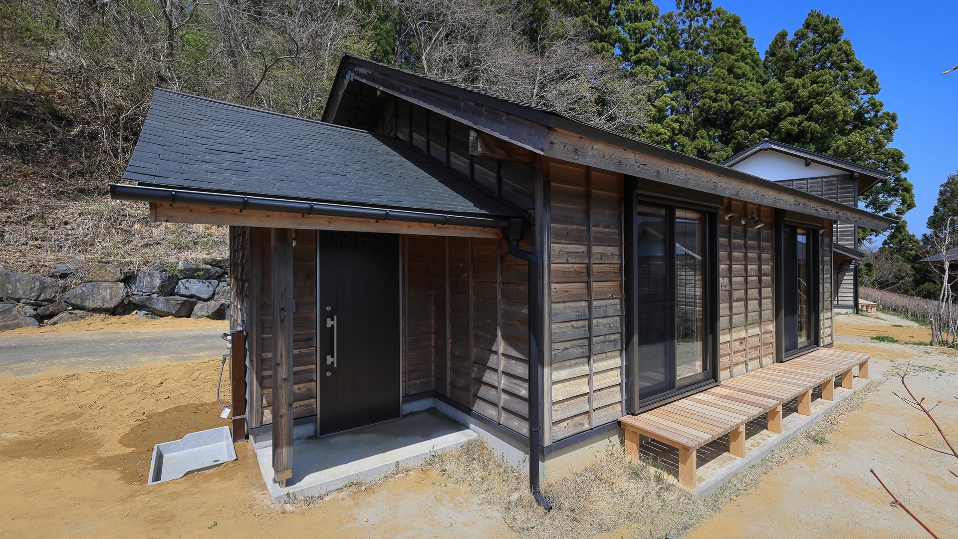 [ชั้นเดียว] ภายนอก