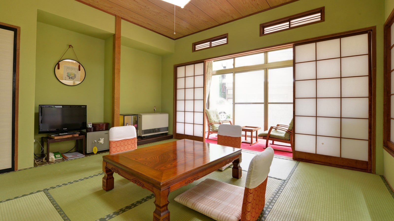 Room (Japanese-style room, 8 tatami mats)