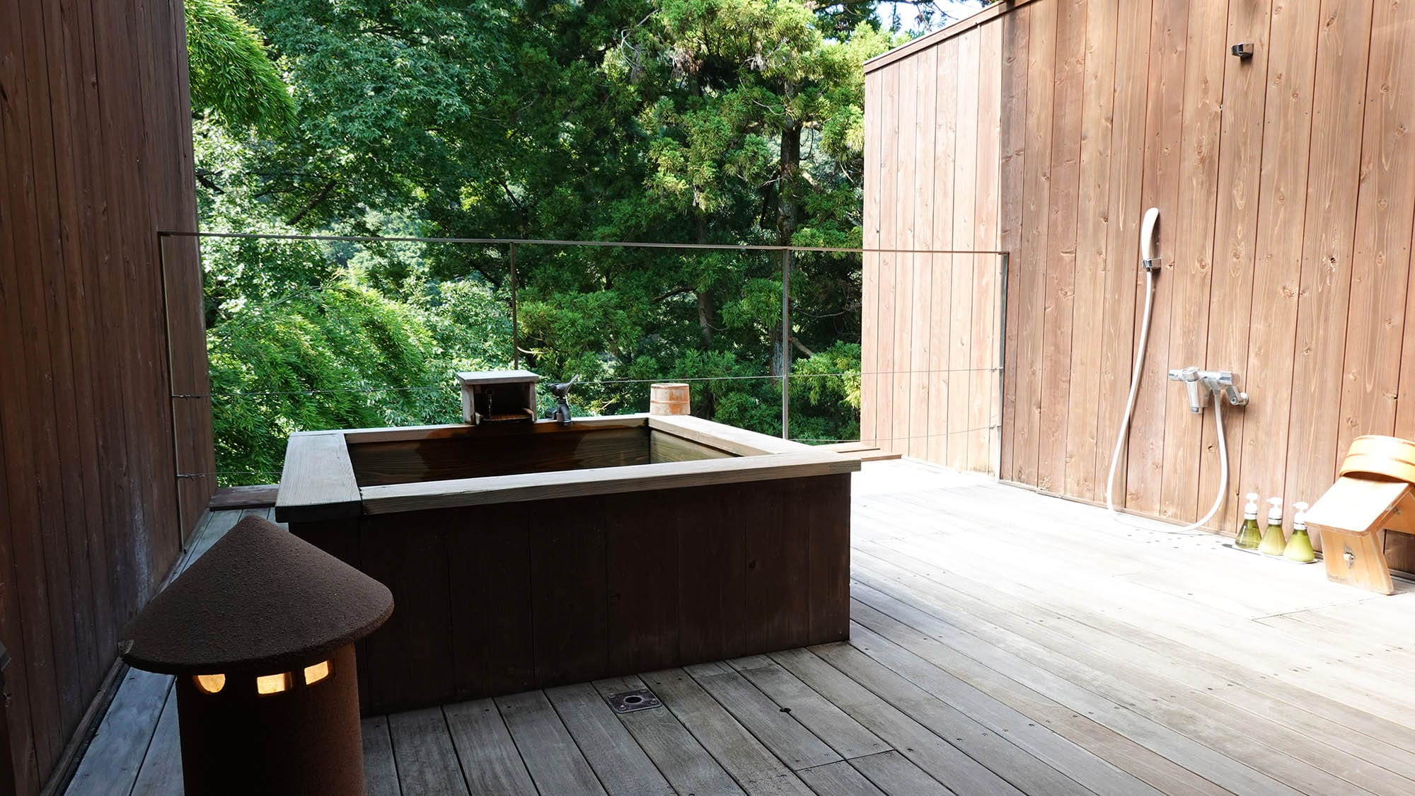 ・[Amber] Relax and feel the breath of nature surrounded by the mountains of Hakone