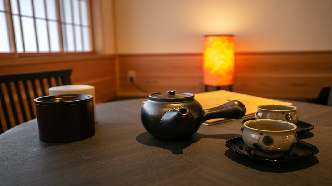 Enjoy Japanese tea slowly in the tatami space