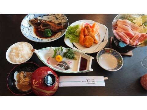 Light meal image