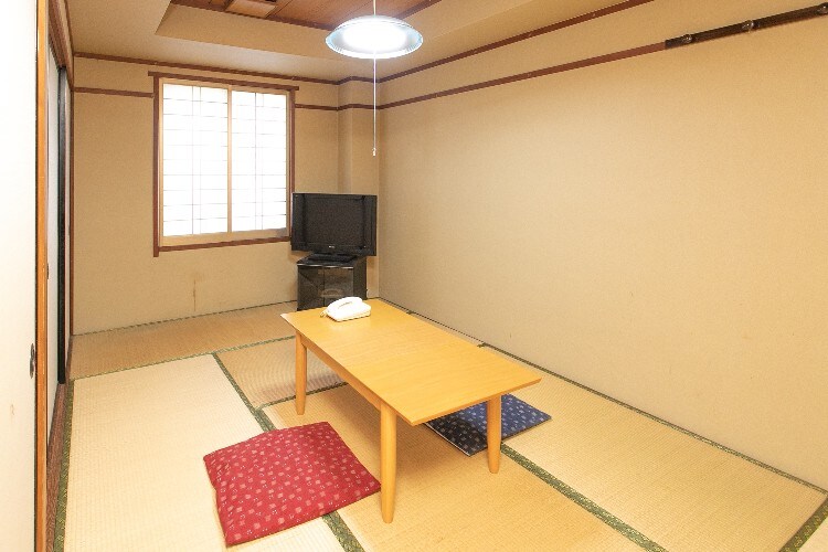 Japanese-style double room