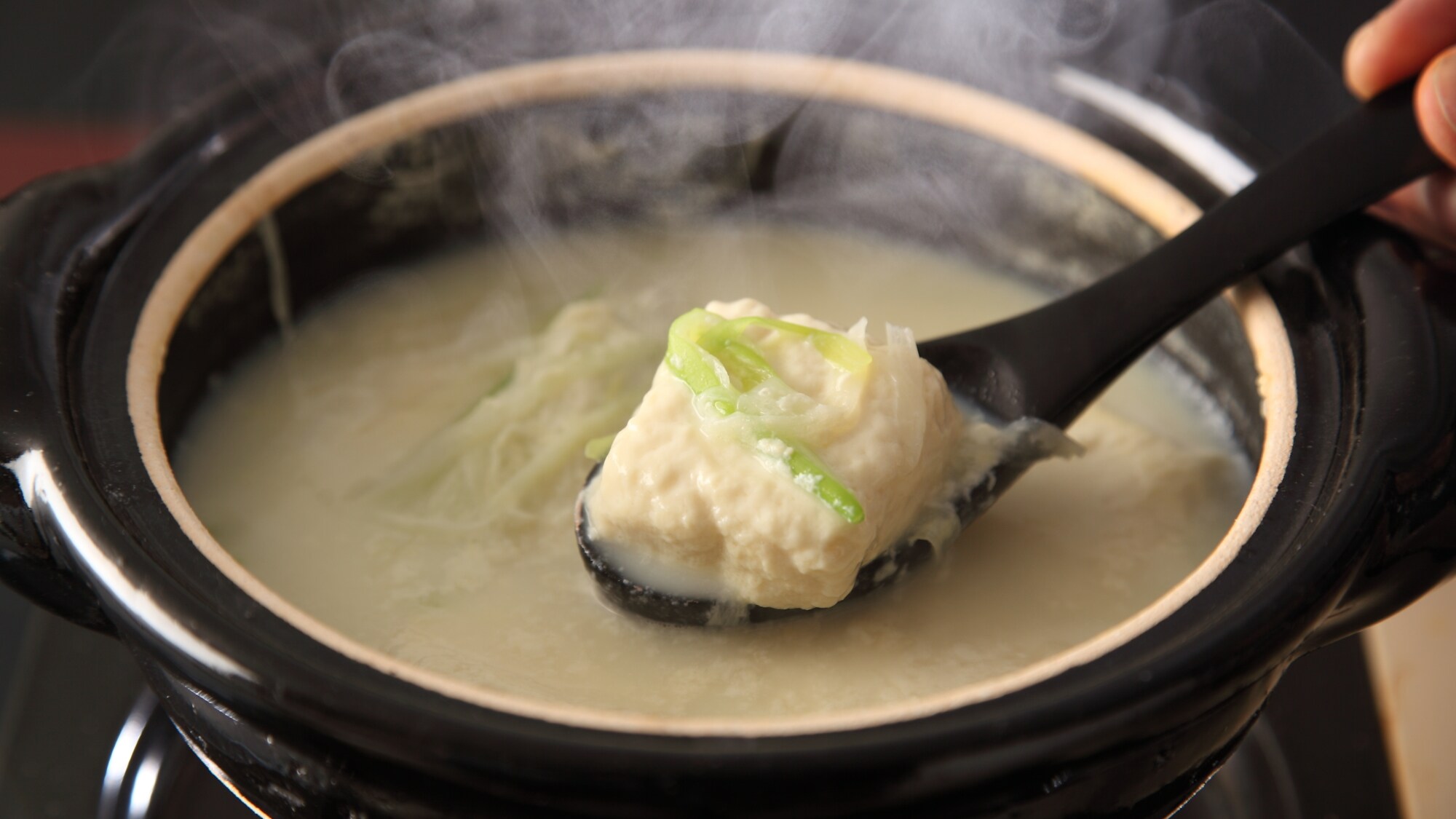 Our specialty: Fluffy tofu hotpot