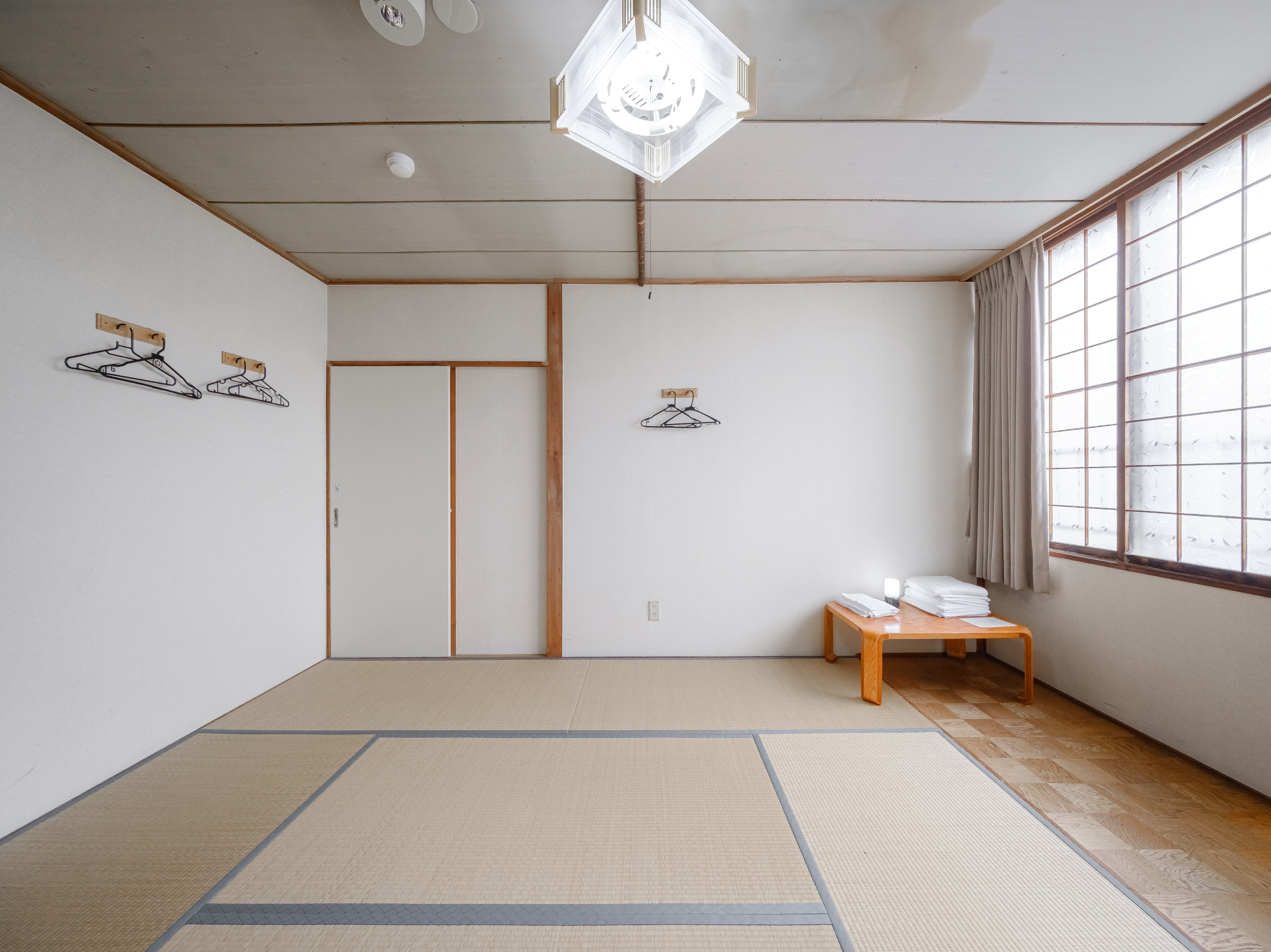[Non-smoking] Japanese-style room for 1 to 6 people