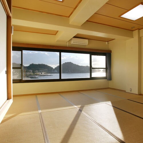 Japanese-style room