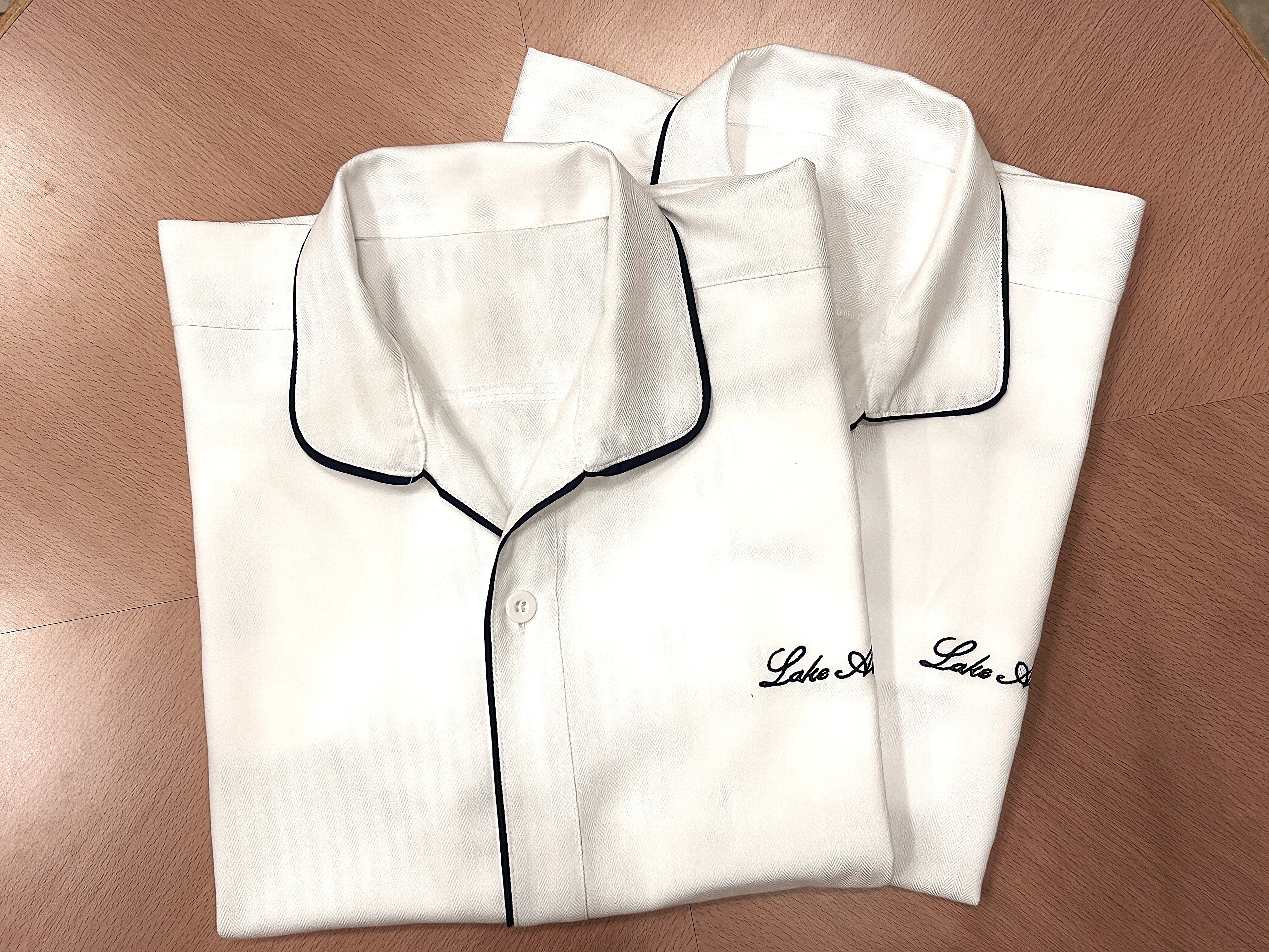 Guest room gown