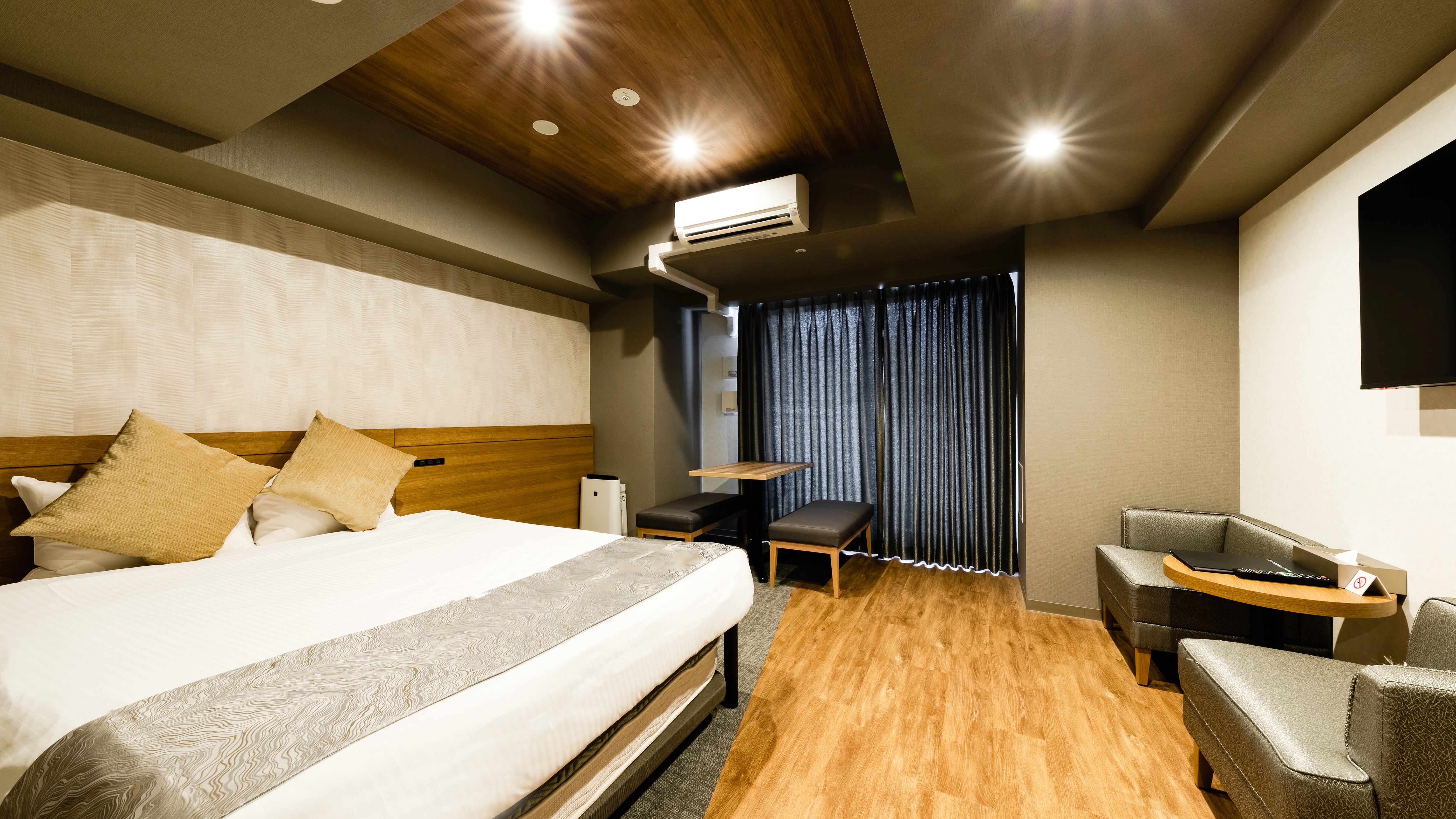 [Double room] Equipped with a Simmons bed ★ A room with a double bed ★ Perfect for business use!