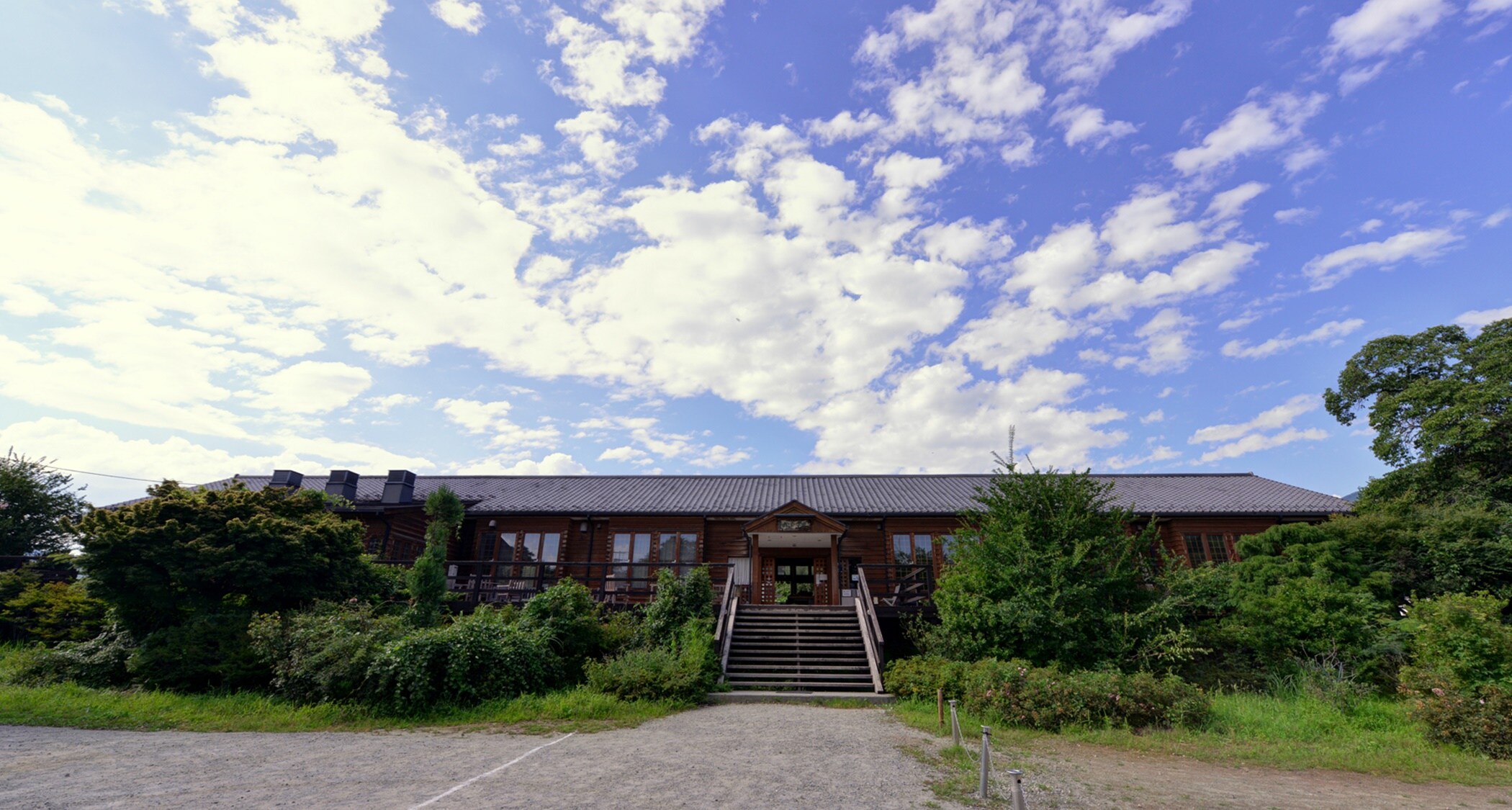     * Showa school building / Meiji / Taisho / Showa and the third generation school buildings are lined up on the same site & ldquo; Third generation school building Fureai no Sato & rdquo ;.