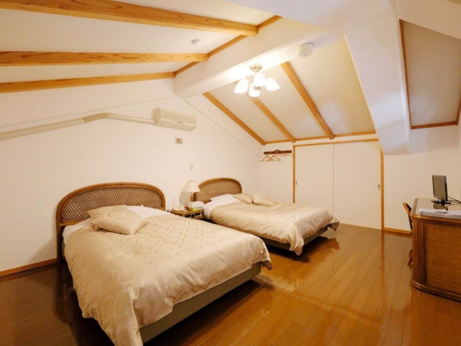 [140m2, 海邊] 皇家VIP房