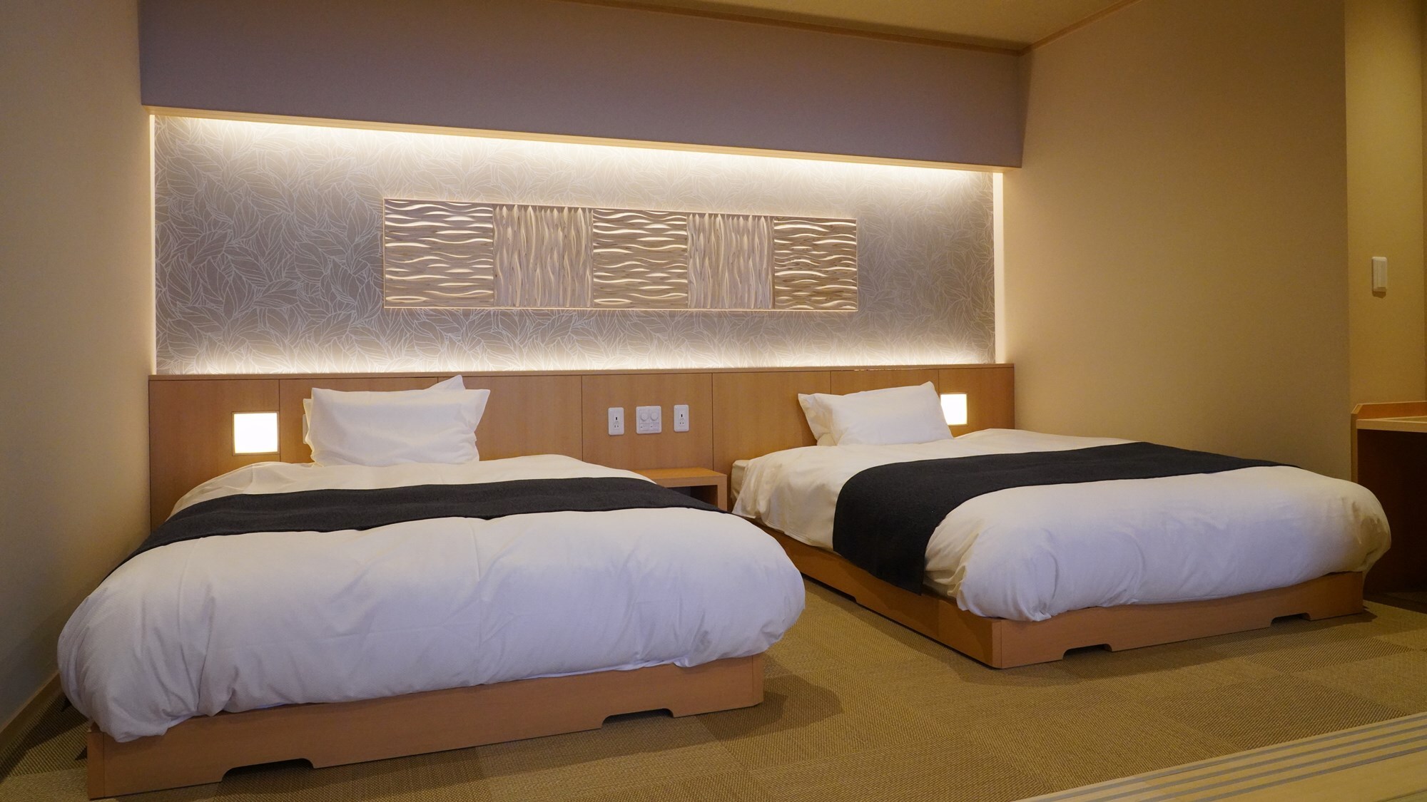 New ■ Special room with hot spring semi-open-air bath ■ Top floor Lake Biwa panoramic view "Moonlight" No smoking