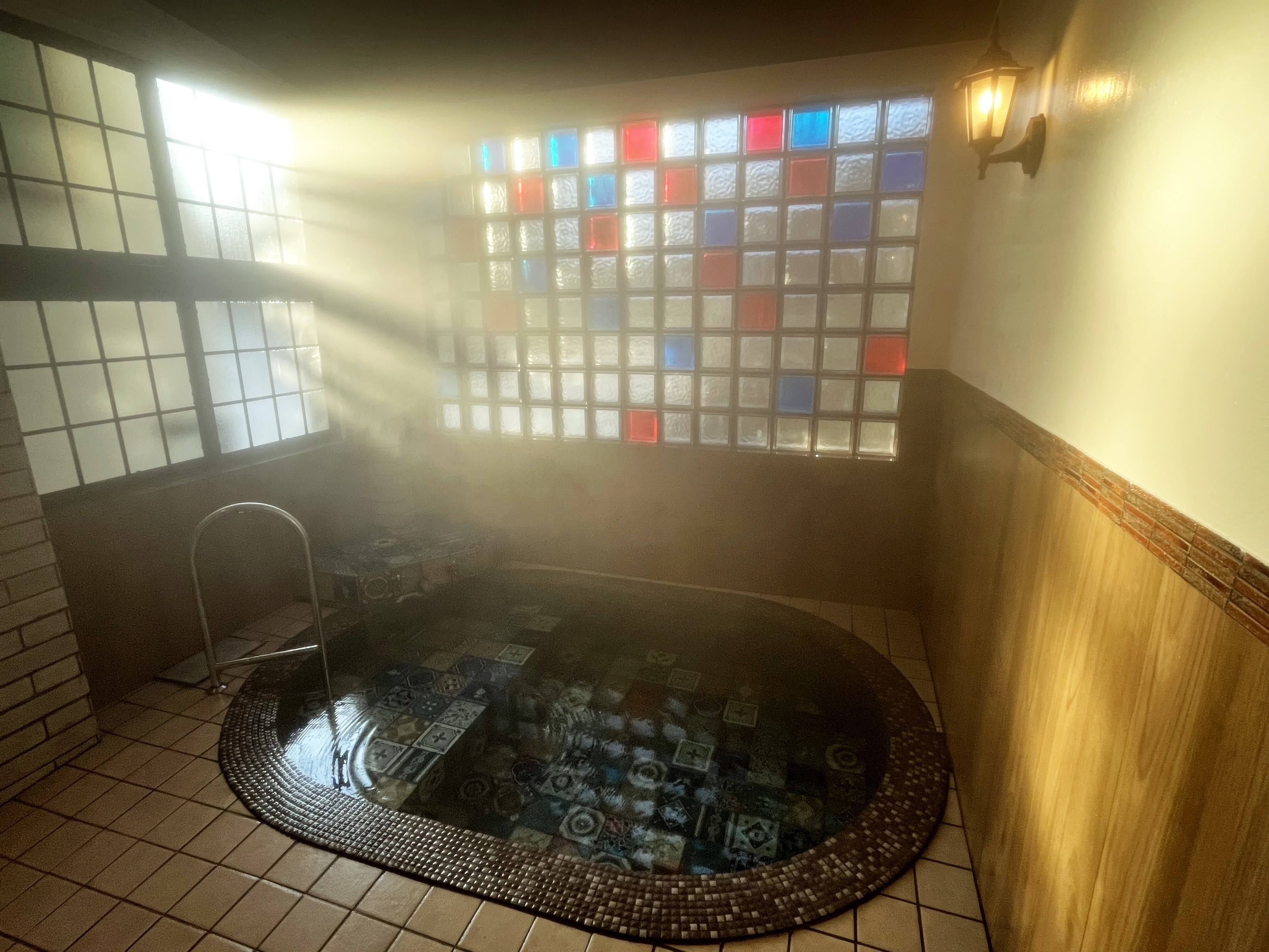 Taisho retro bath "Roman no Izumi" female bath