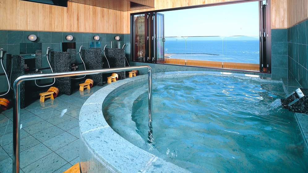 Top floor observation bath "Hikari Reirei"