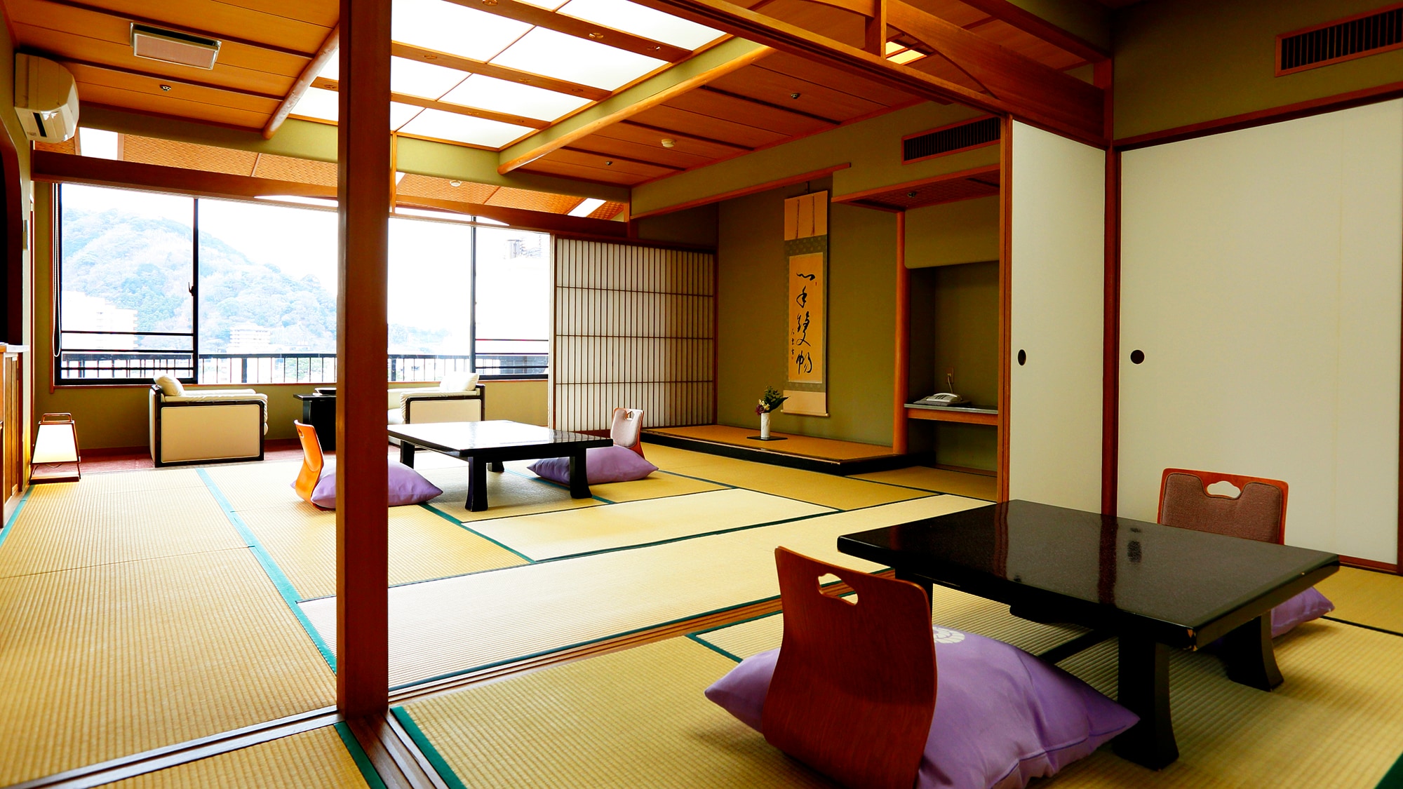 Semi-special room