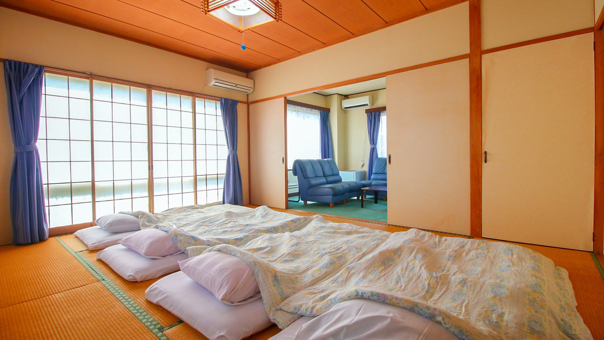 #Image of two adjoining rooms, 10 tatami mats + 6 tatami mats