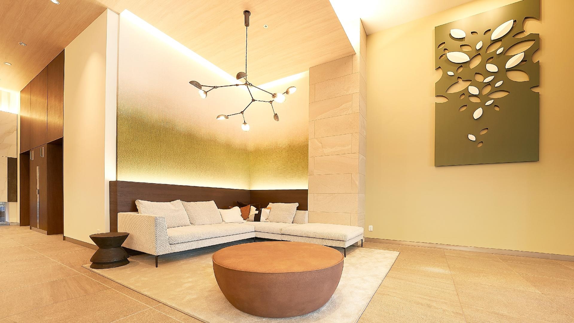 Lobby sofa space (1st floor)