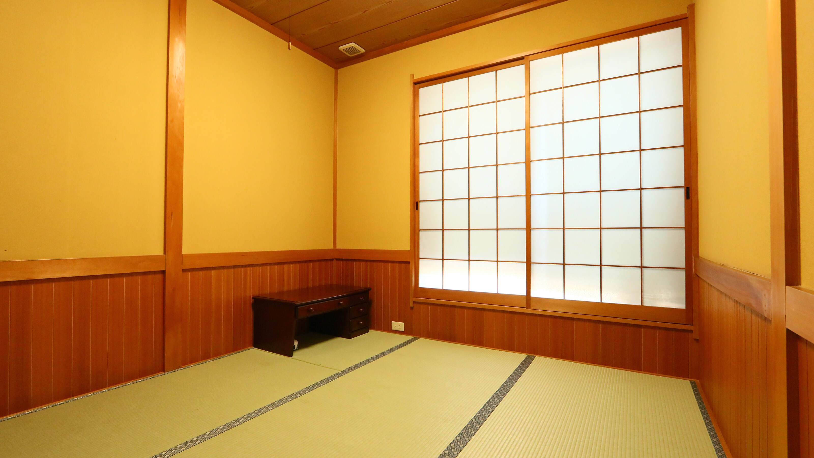 Japanese-style room (4.5 tatami mats)