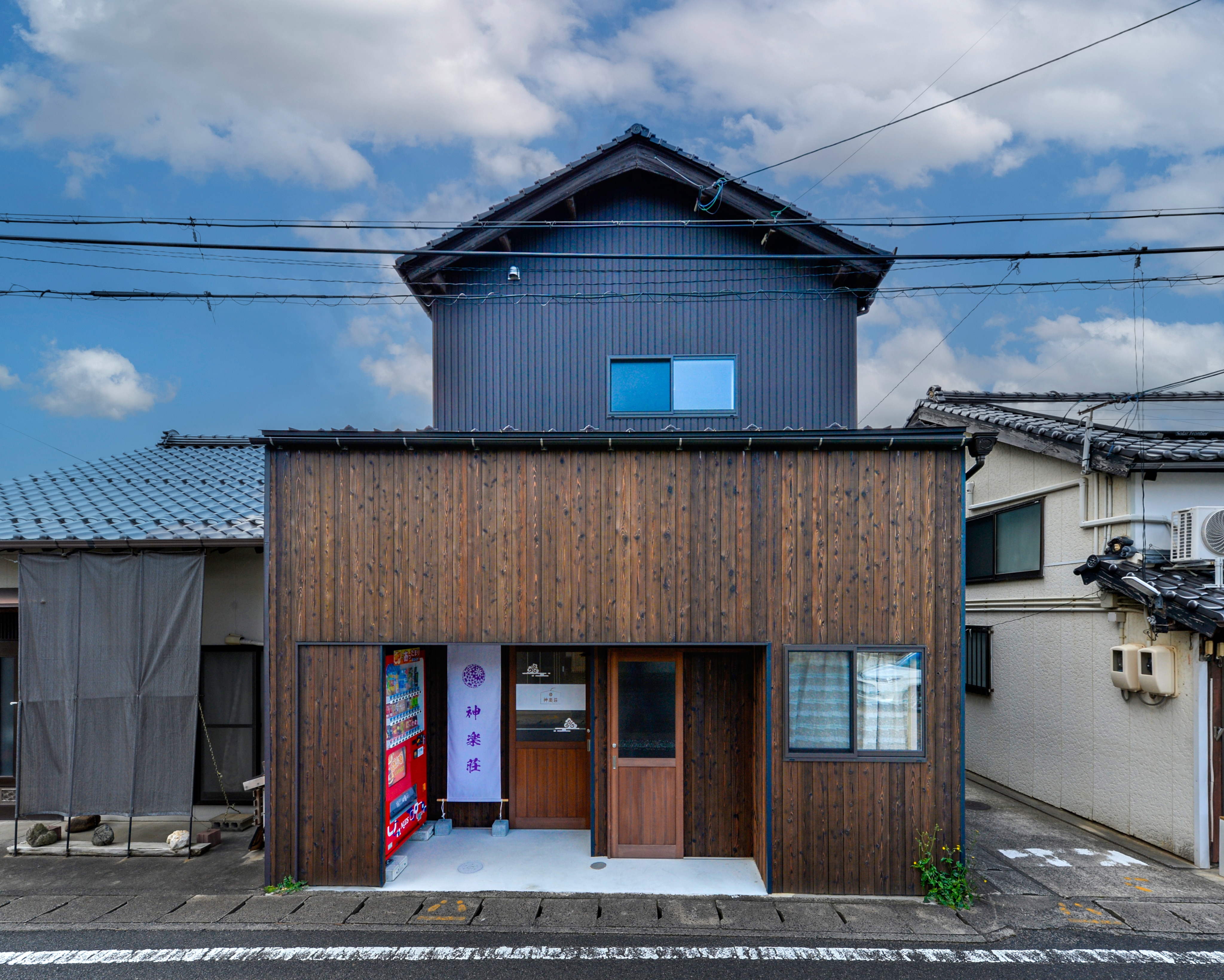 Kaguraso, a private, barrier-free accommodation near Izumo Taisha Shrine.