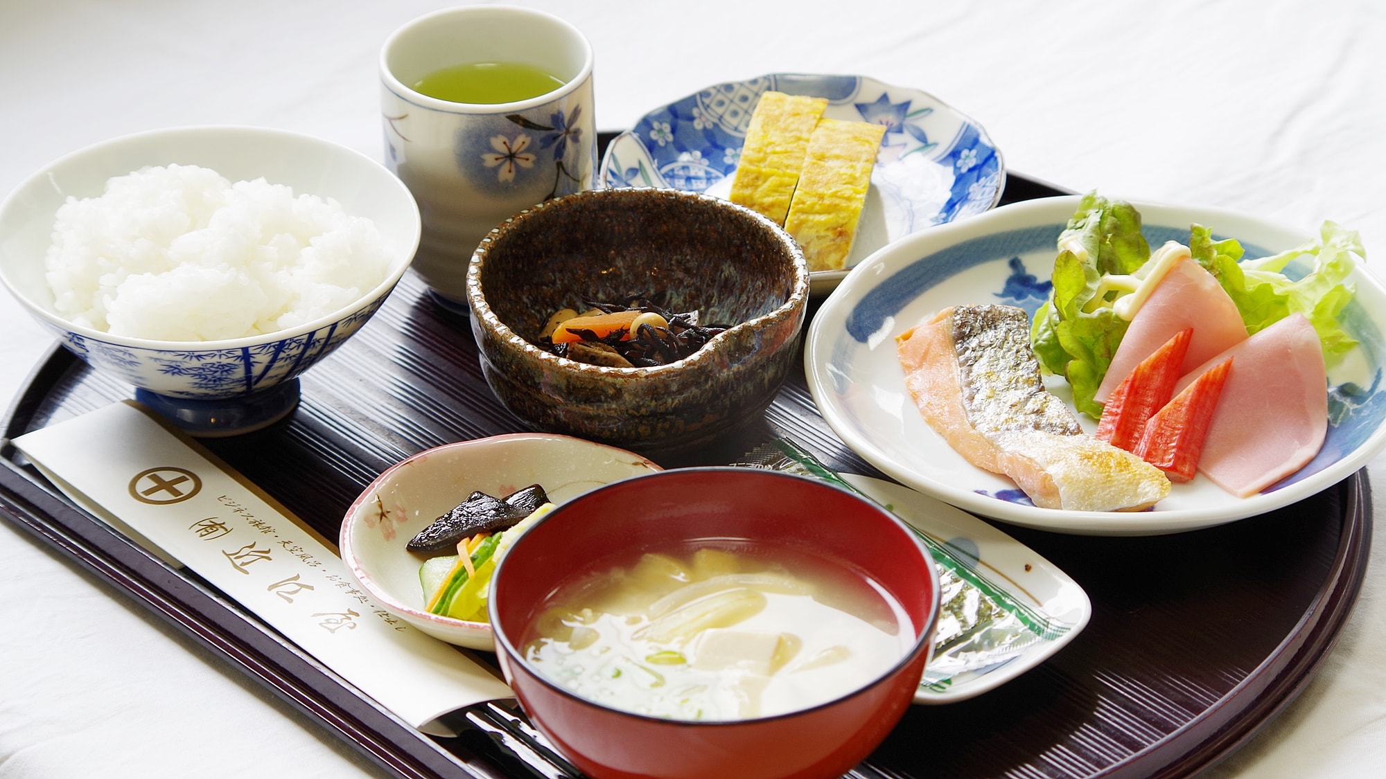 * [Breakfast example] A hearty Japanese set meal