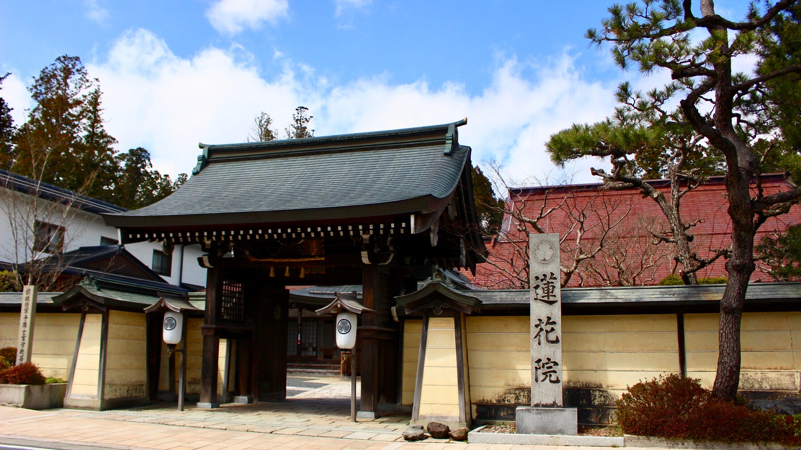 Appearance Our hospital located in the center of Mt. Koya