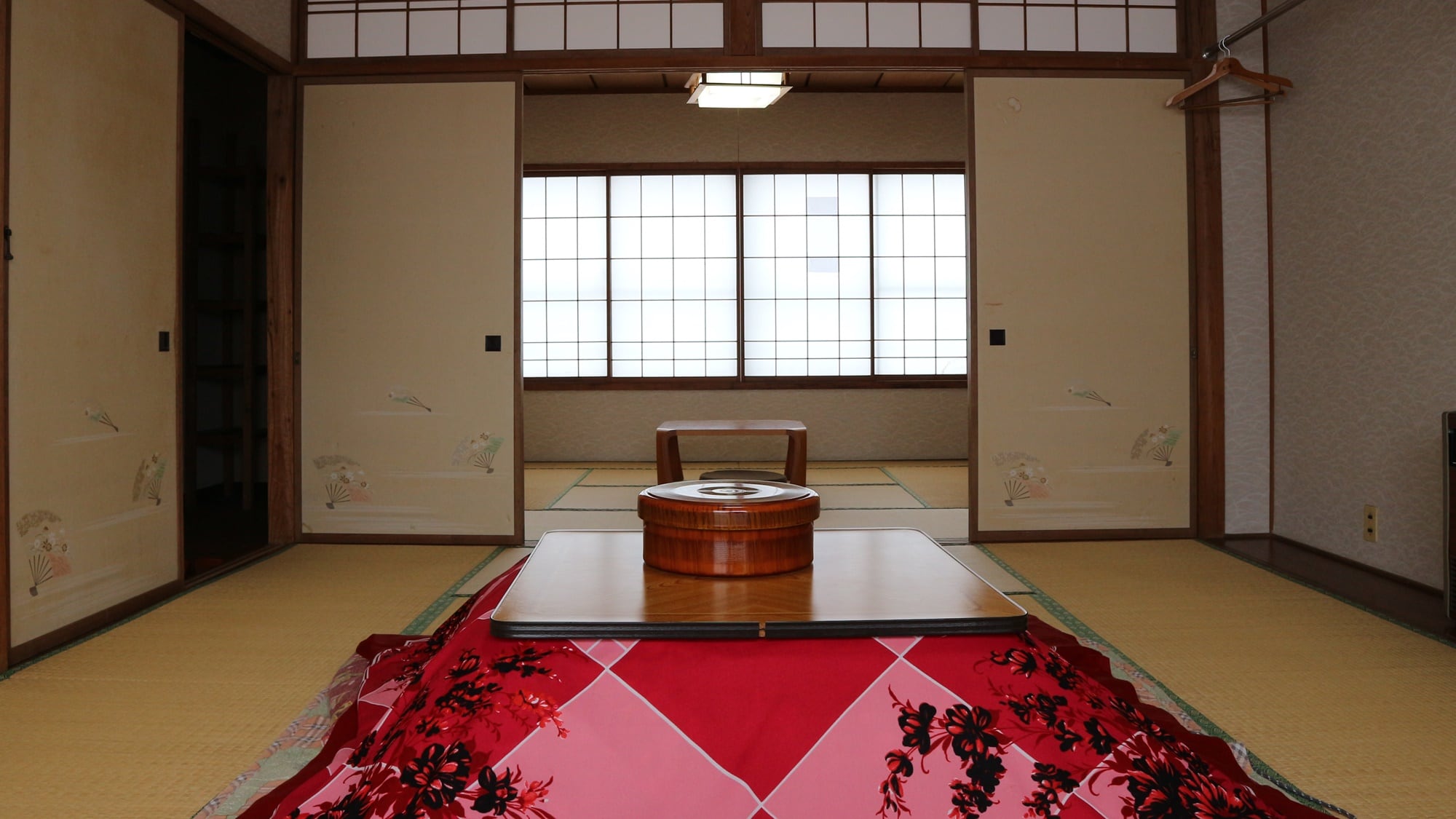 *Japanese-style room with 18 tatami mats/accommodates up to 8 people.