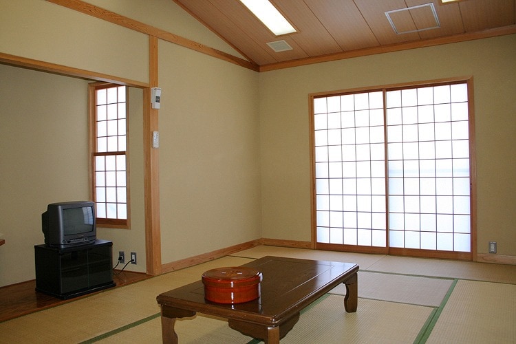 Kamar bergaya Jepang (bebas rokok)
