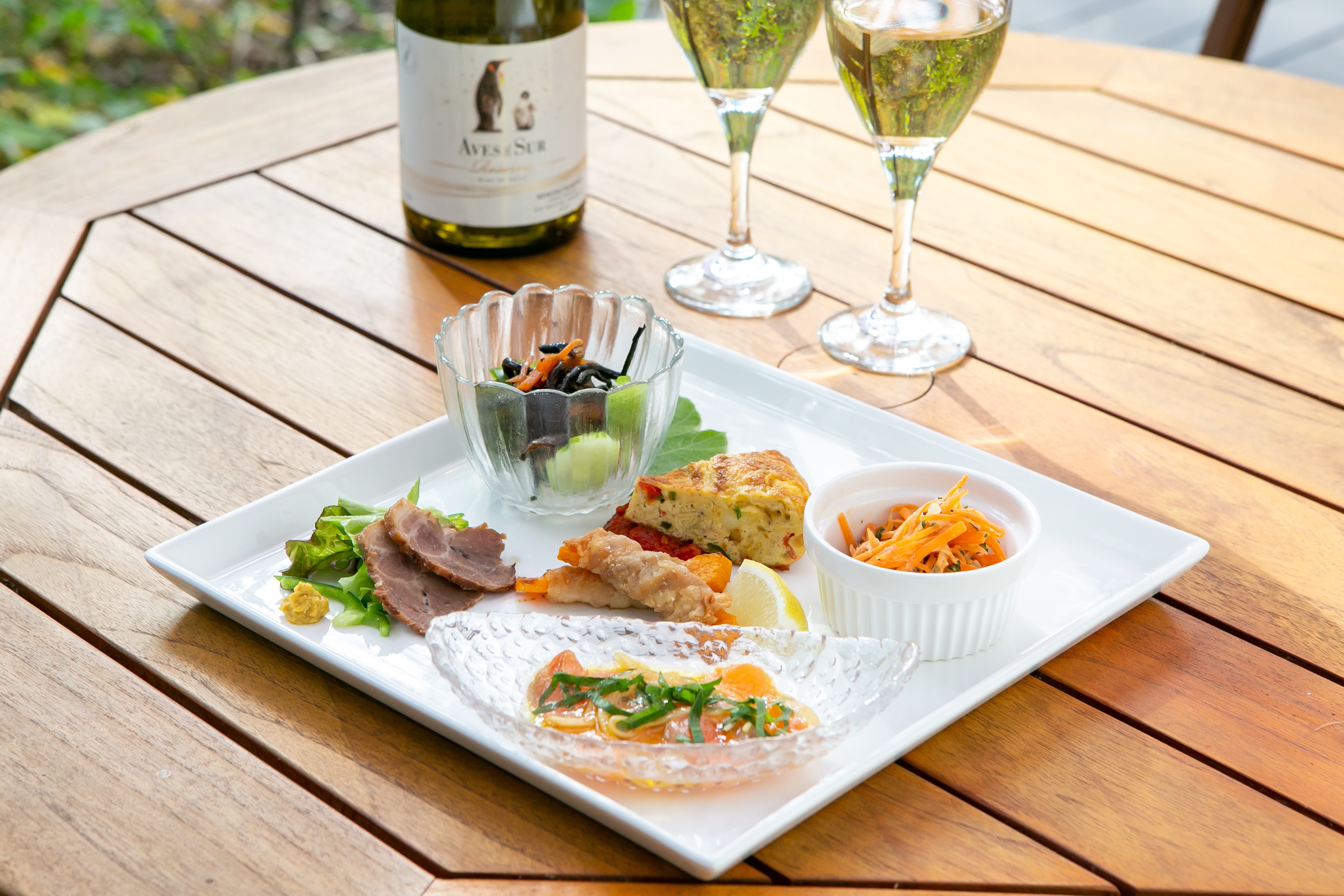 An example of an appetizer platter