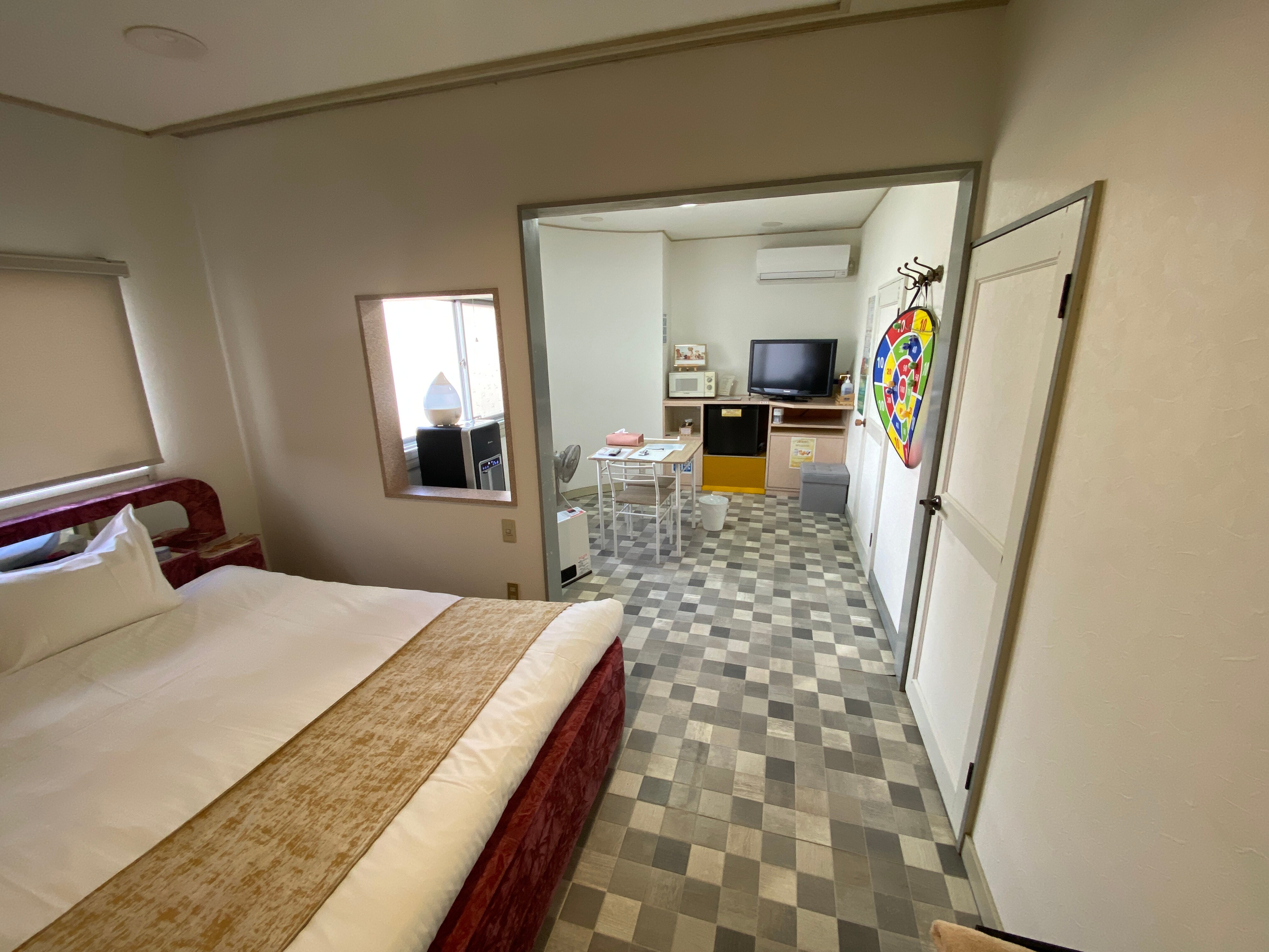 Room 6
