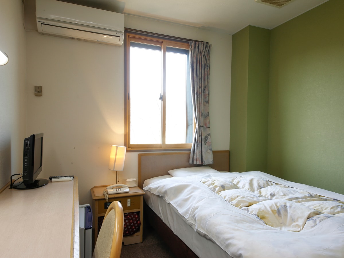 Example of a relaxing Western-style single room