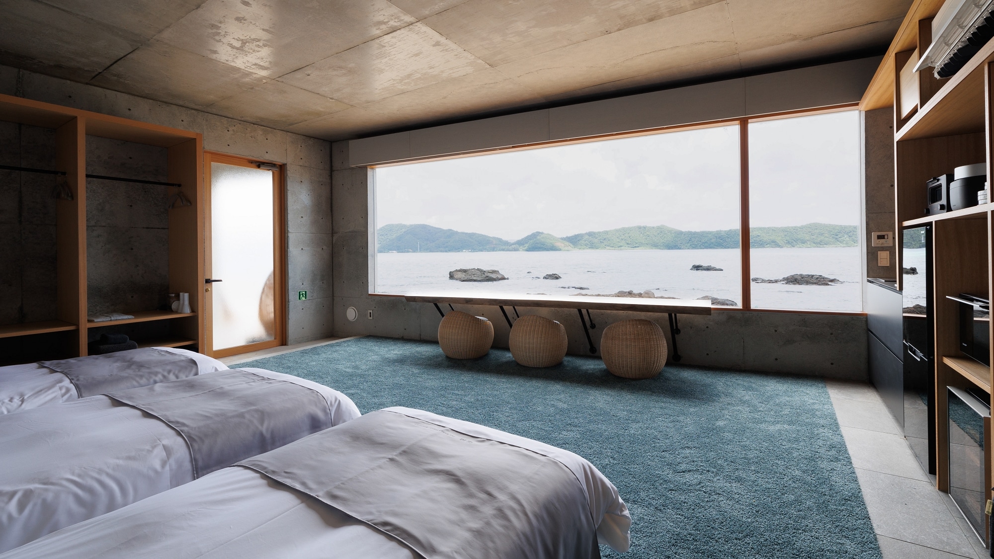 [Horizon Deluxe Villa Triple Bed] เมื่อคุณนอนลงบนเตียง คุณจะรู้สึกเหมือนกำลังล่องลอยอยู่บนขอบฟ้า