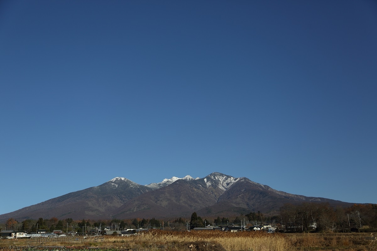 A clear blue sky called Yatsugatake Blue