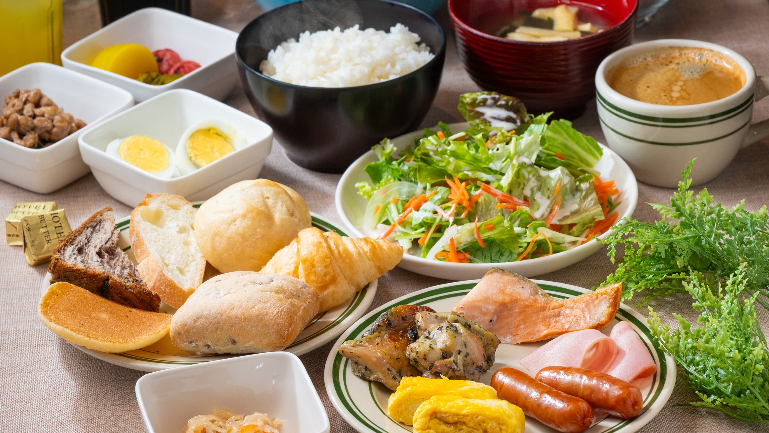 和洋どちらも楽しめるビュッフェです。