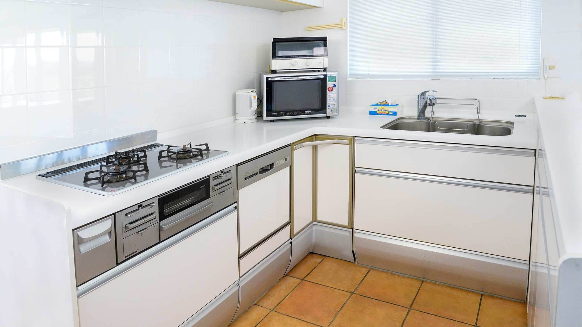Prepare meals together in the spacious kitchen!