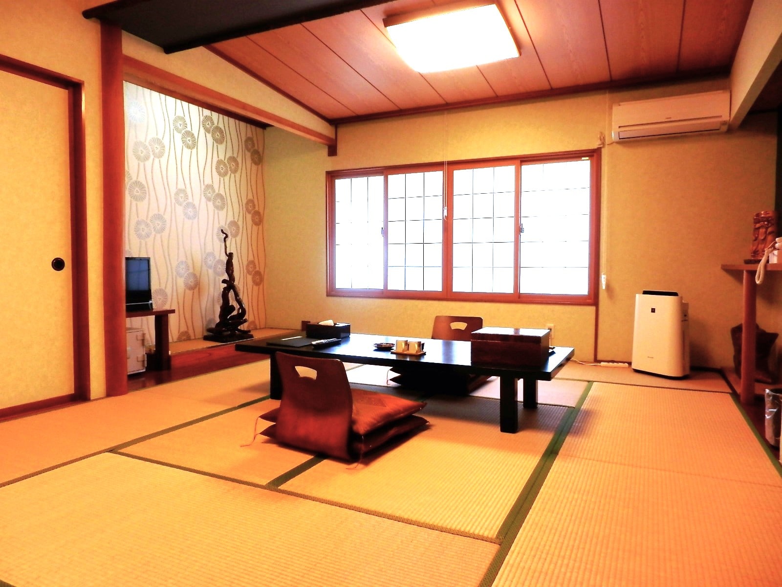 An example of a Japanese-style room
