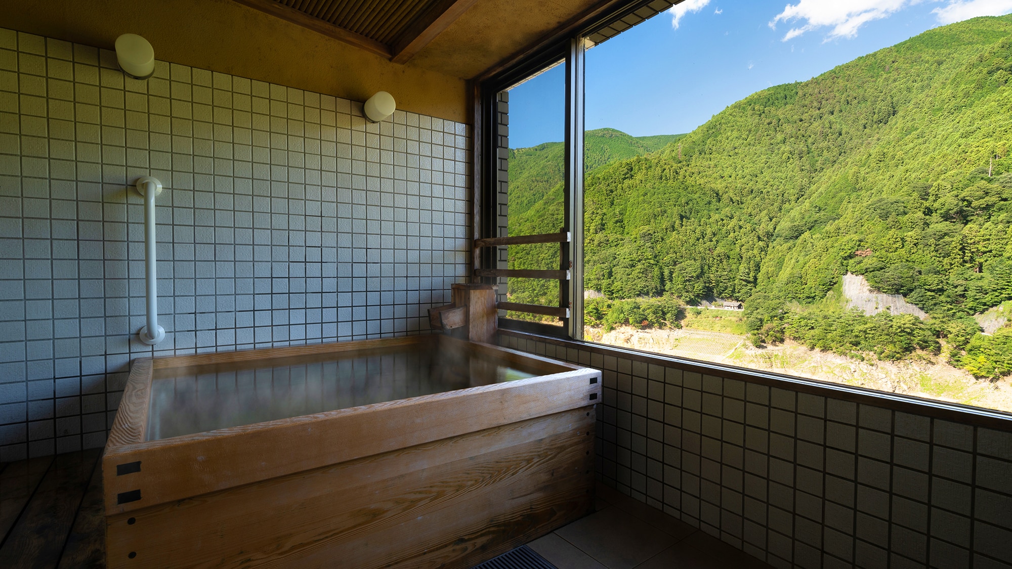 [Special Room-Soka no Ma] <View Maki Bath>