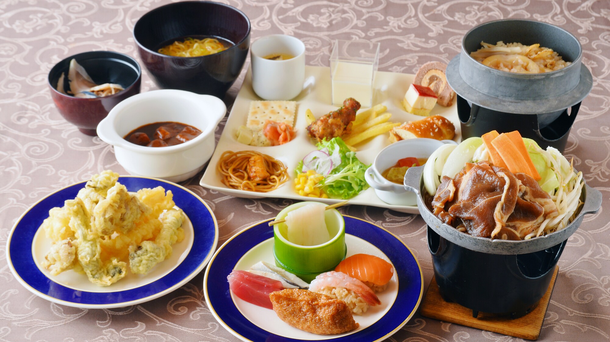 【晚餐自助餐】主題是「食在函 館」。享用自助餐，彷彿置身於北海道南部的美食之旅。