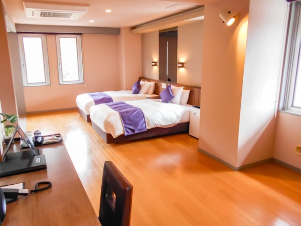 [Modern Western-style Junior Suite]