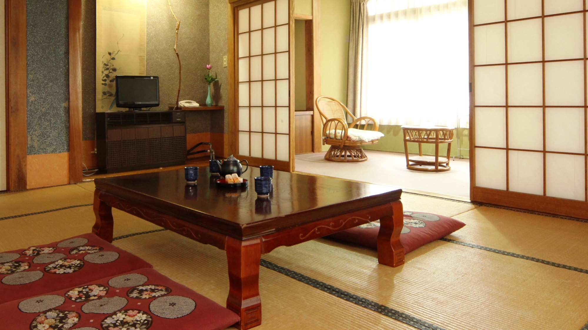 ★[10 tatami mat Japanese-style room] This is an image of a 10 tatami mat Japanese-style room.