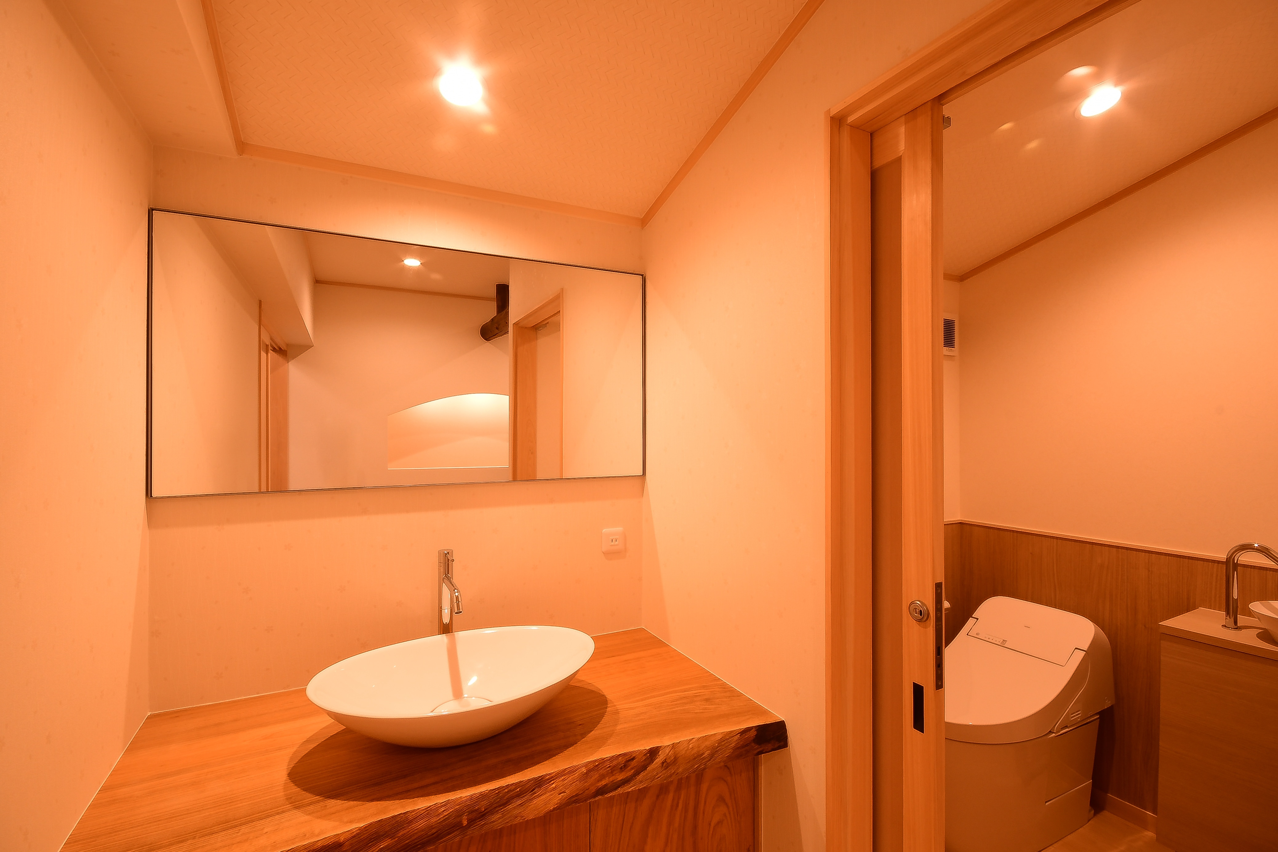 Superior Japanese-style room 8 tatami mats + front room 5 tatami mats (with toilet)