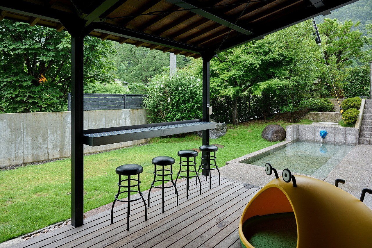 Miyama Terrace New Building In the Breeze: Garden & Dog Run