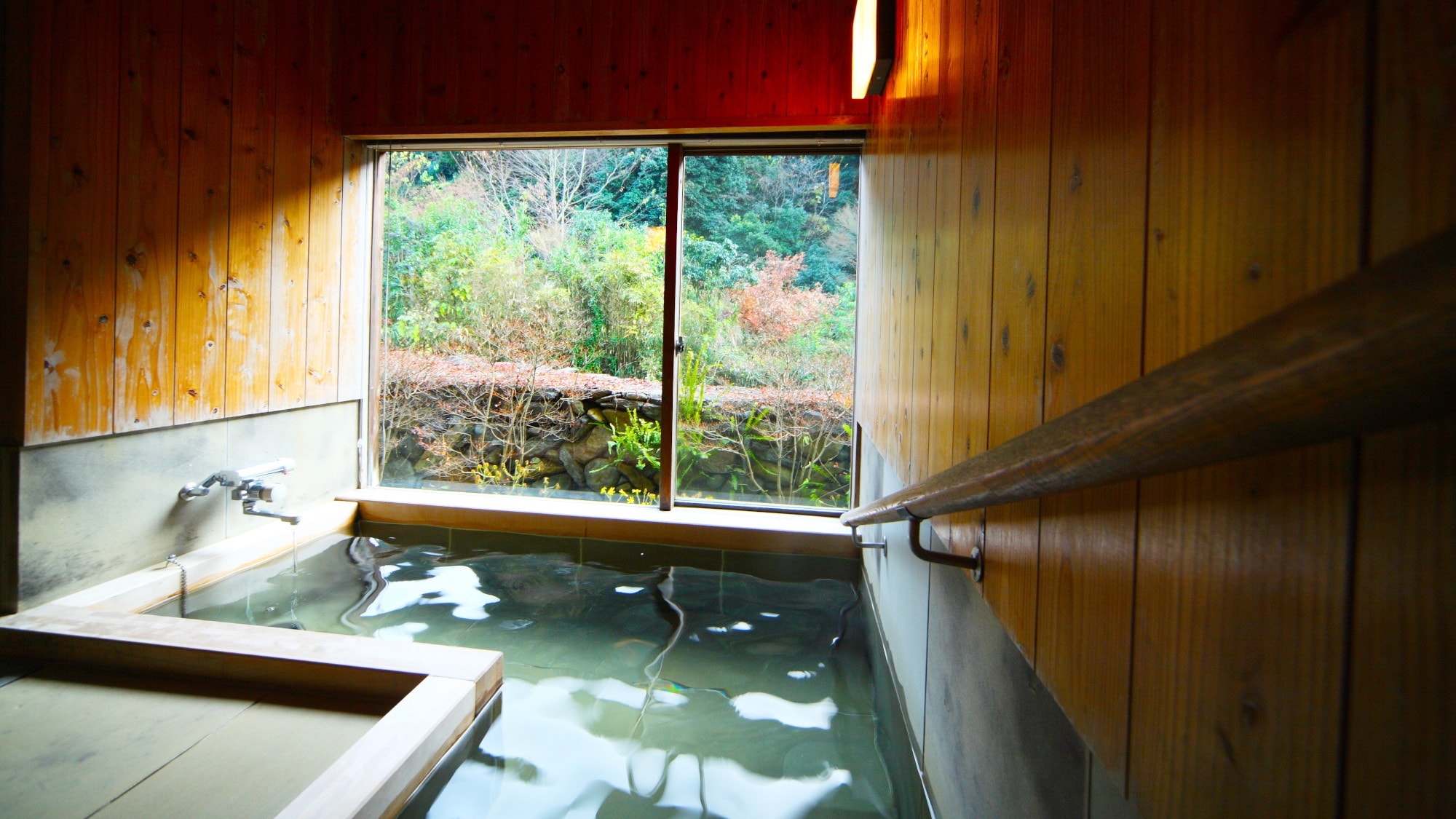 [Barrier-free guest room] Image 04