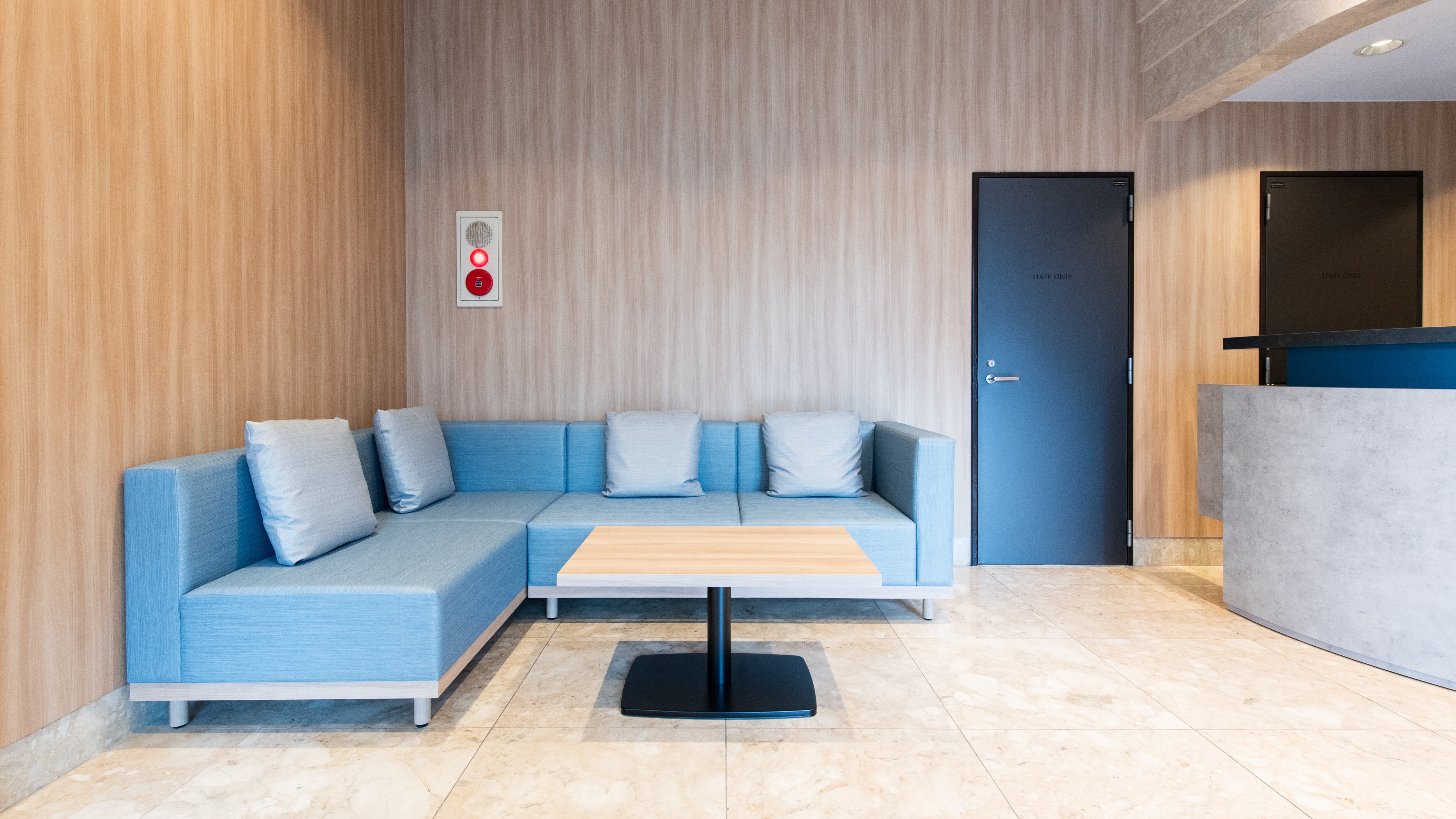 *Lobby: We offer you a relaxing and convenient time.