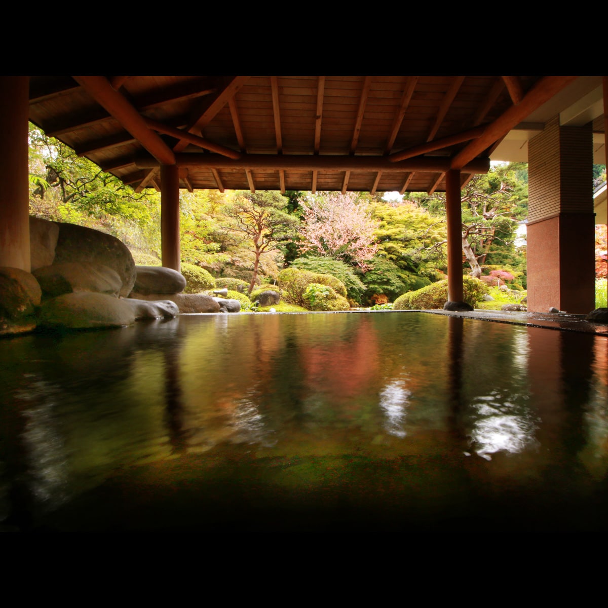 ◆ Natural stone open-air bath - Rei -