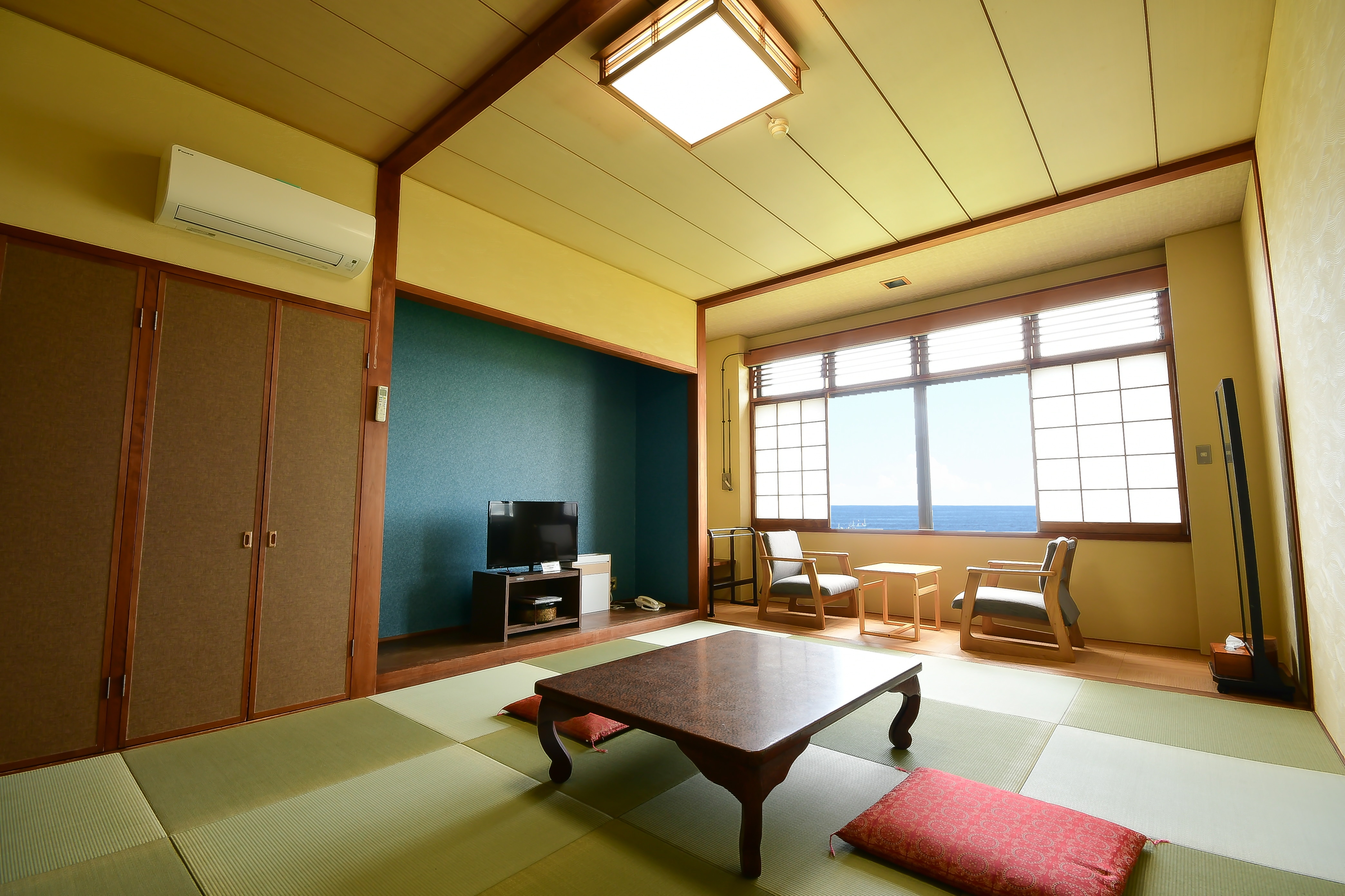 Phòng tiêu chuẩn hướng biển theo phong cách Nhật Bản cổ điển, 10 chiếu tatami