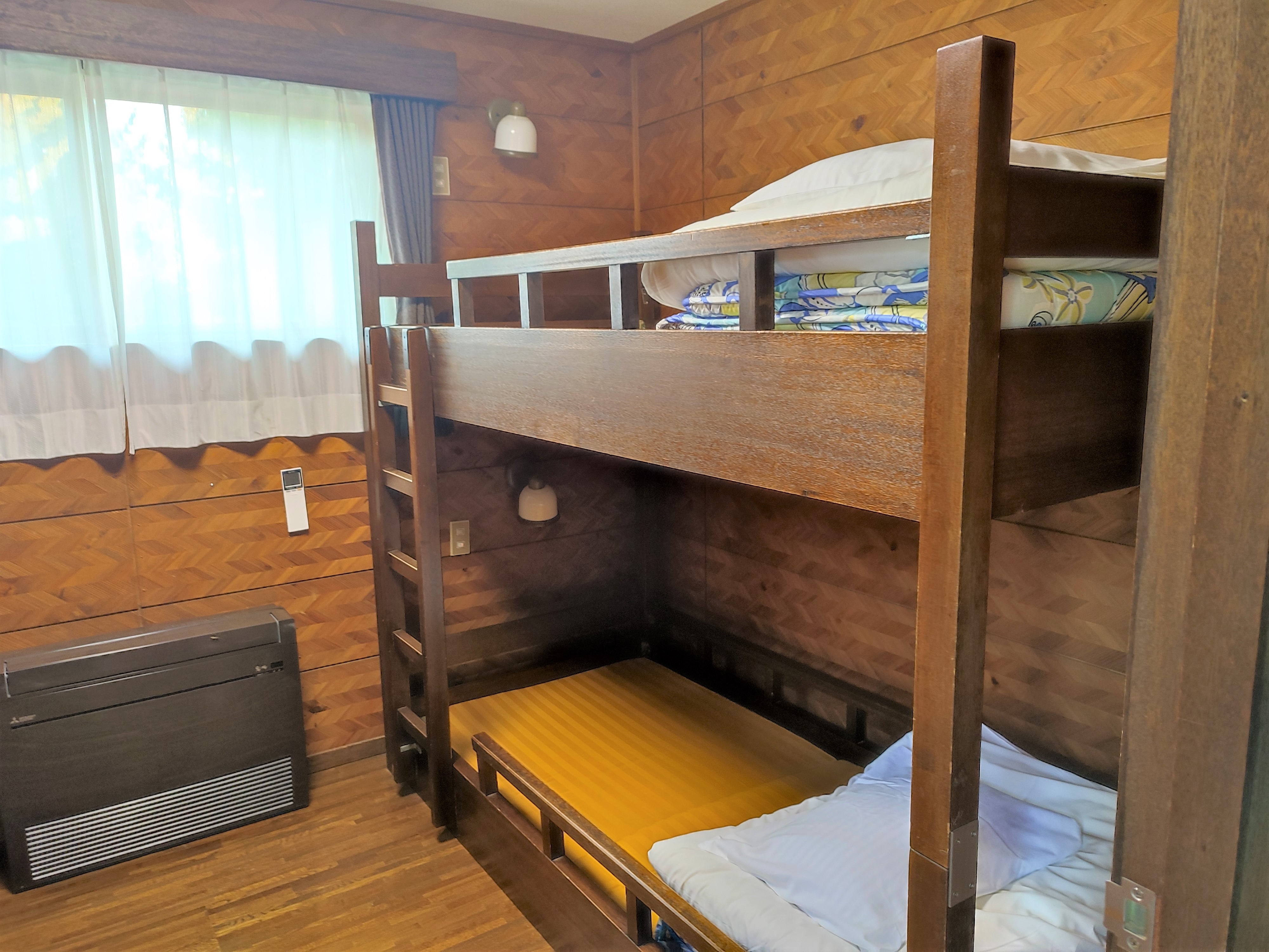 小屋双层床