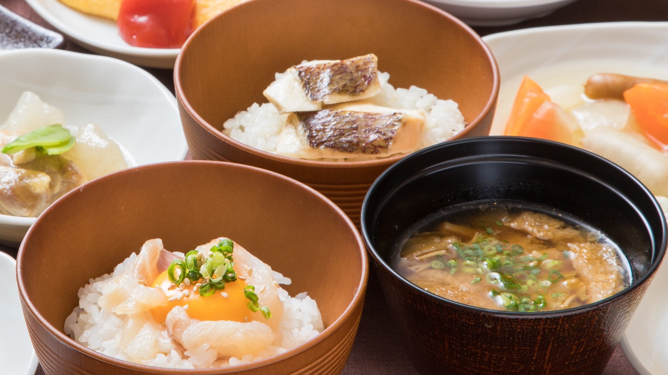 [Menu lokal] Nasi air tawar *Kami menawarkan gaya Uwajima atau Matsuyama, tergantung musim.