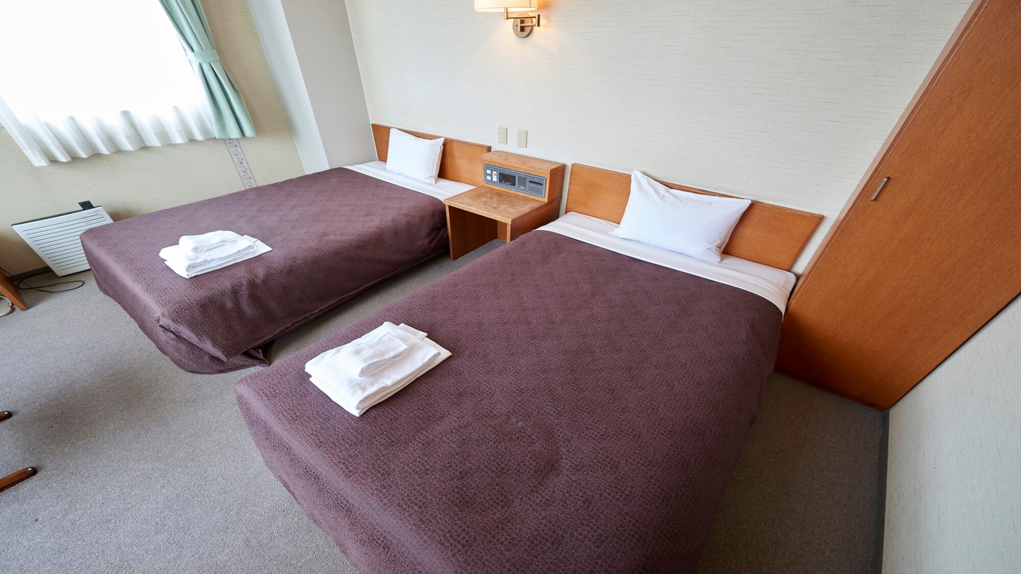 Twin bed